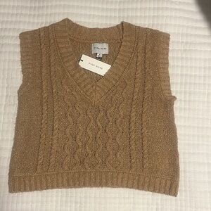 Knitted crop top